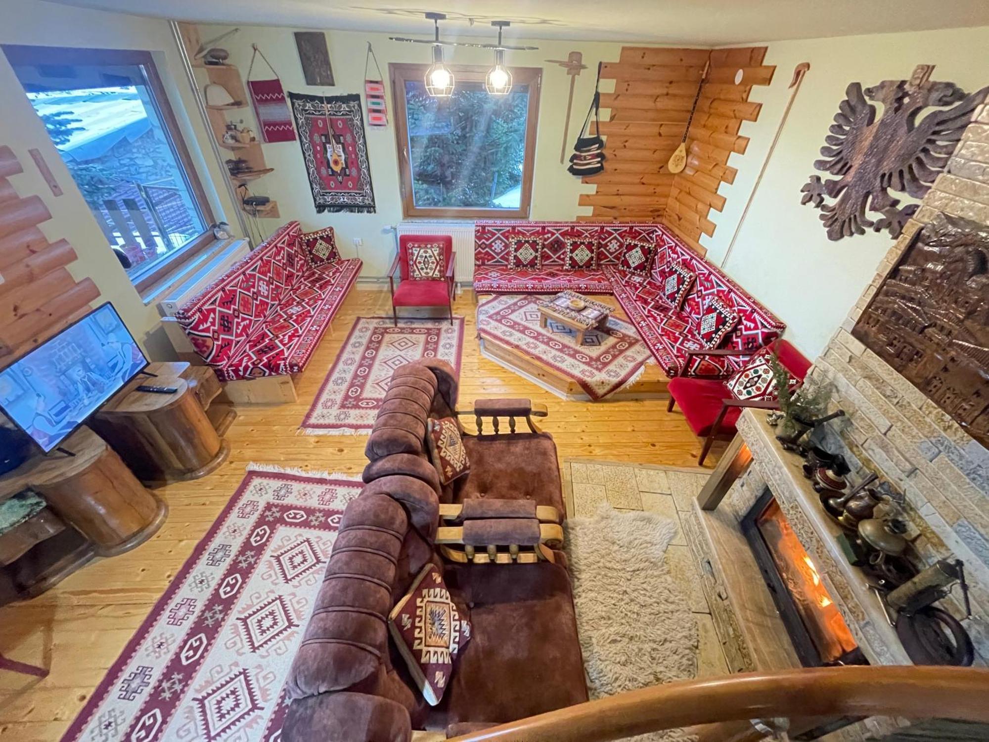 Villa 80 Kodra E Diellit 泰托沃 外观 照片